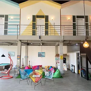 Ostello Hut, Kuta Lombok